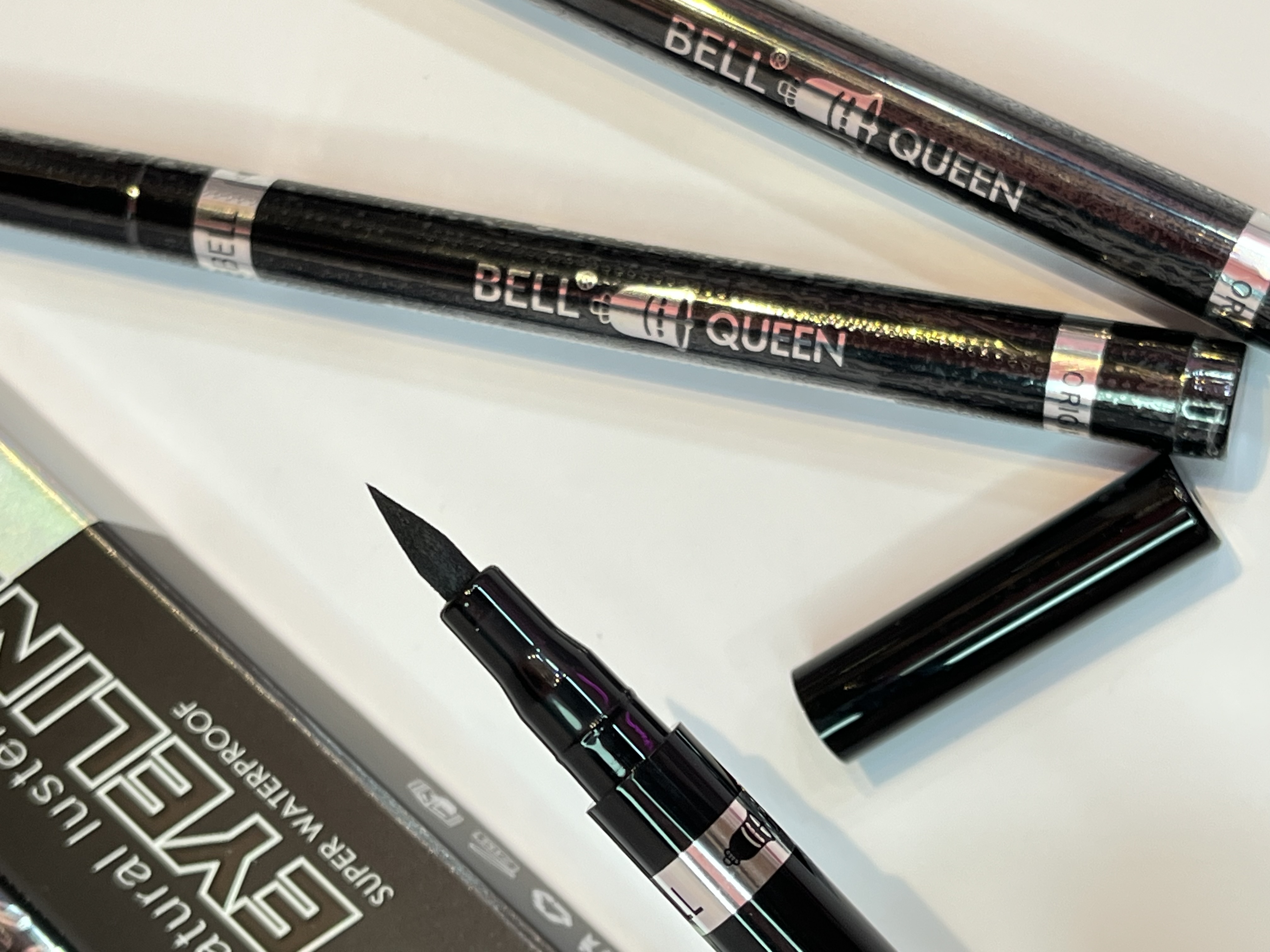 خط چشم ماژیکی بل